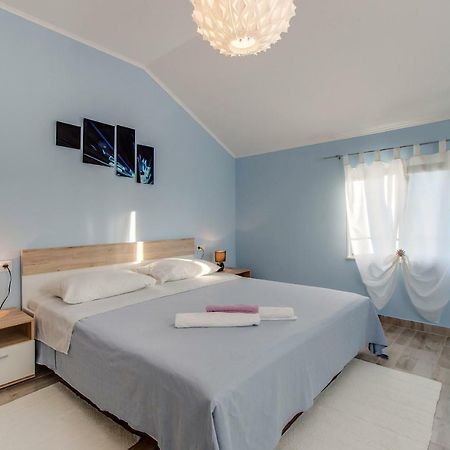 Apartman Leon & Rent A Quad Mali Lošinj Екстериор снимка