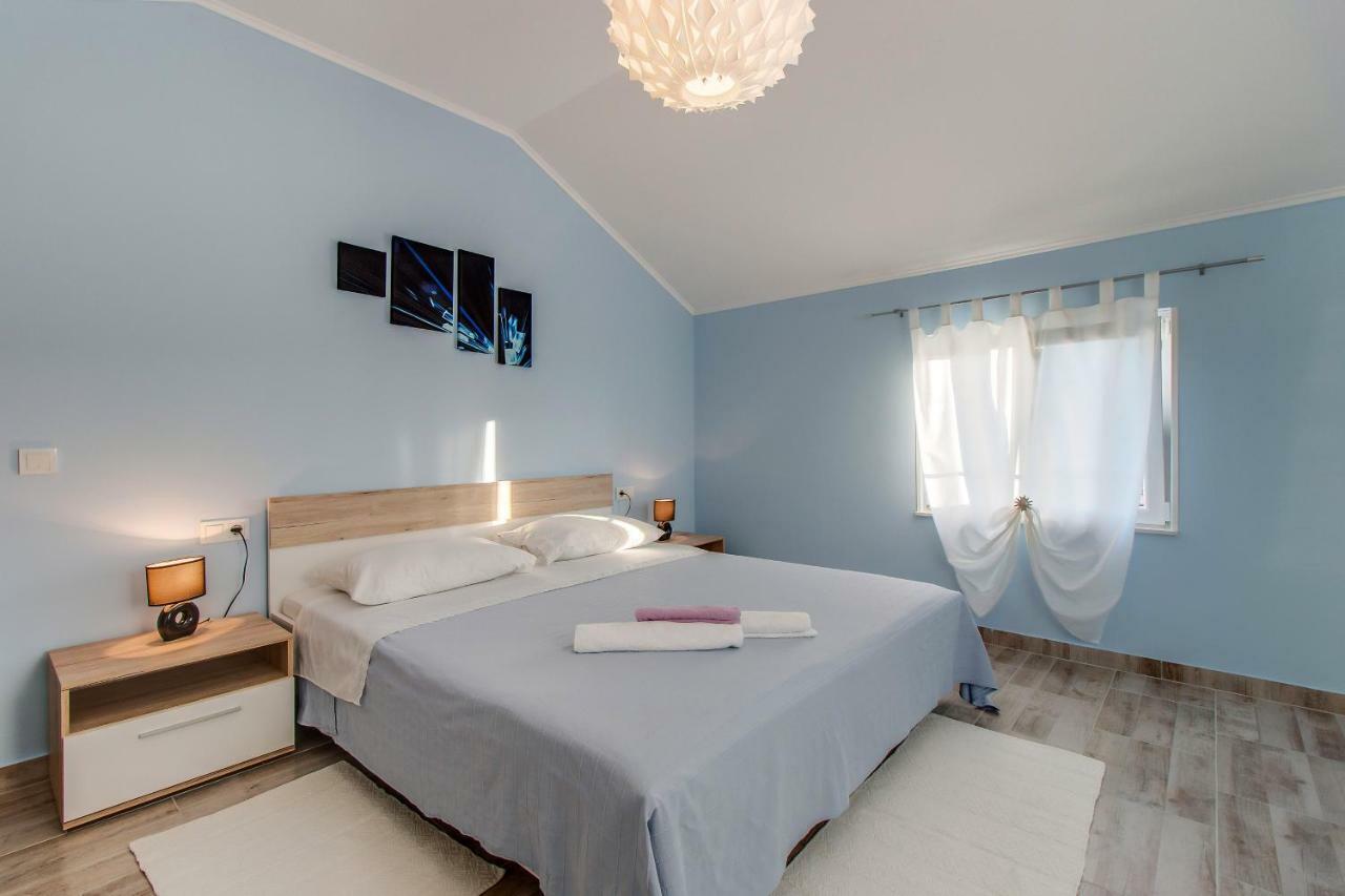 Apartman Leon & Rent A Quad Mali Lošinj Екстериор снимка