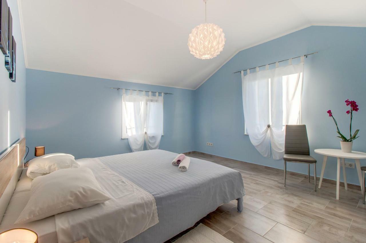 Apartman Leon & Rent A Quad Mali Lošinj Екстериор снимка