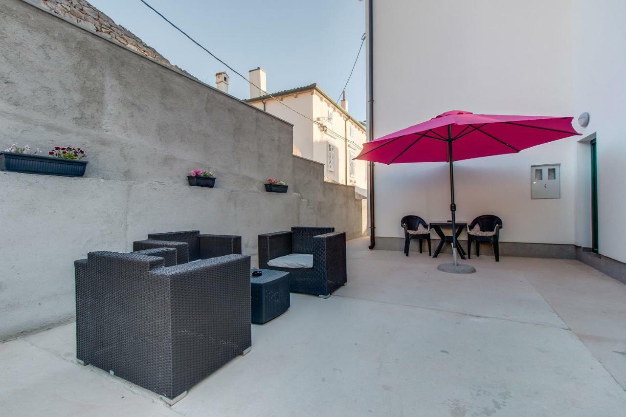 Apartman Leon & Rent A Quad Mali Lošinj Екстериор снимка