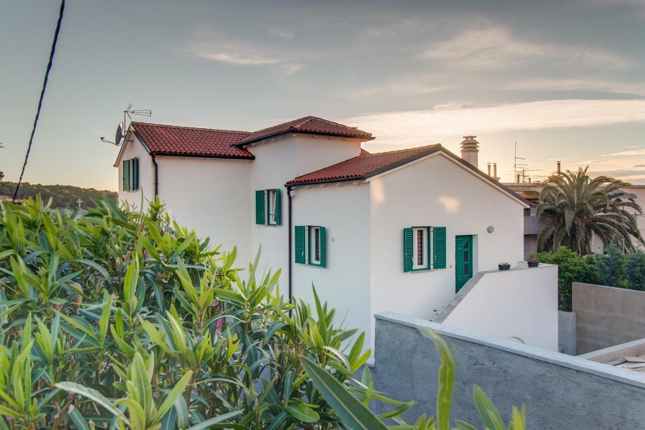 Apartman Leon & Rent A Quad Mali Lošinj Екстериор снимка